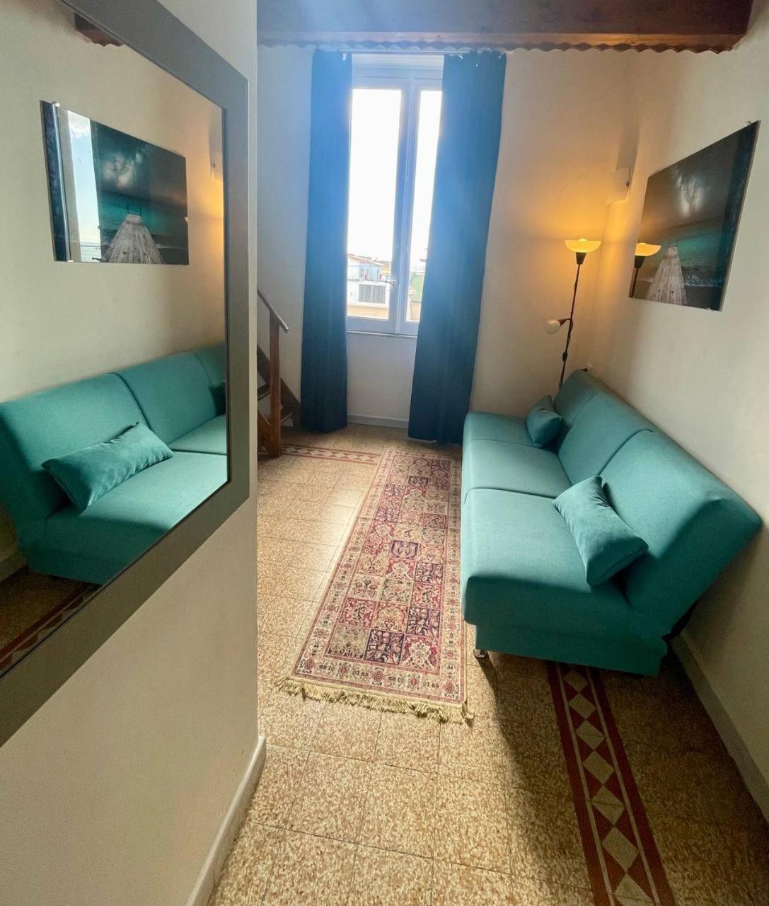 Onlyrooms V - Central & Train Station Cagliari Esterno foto