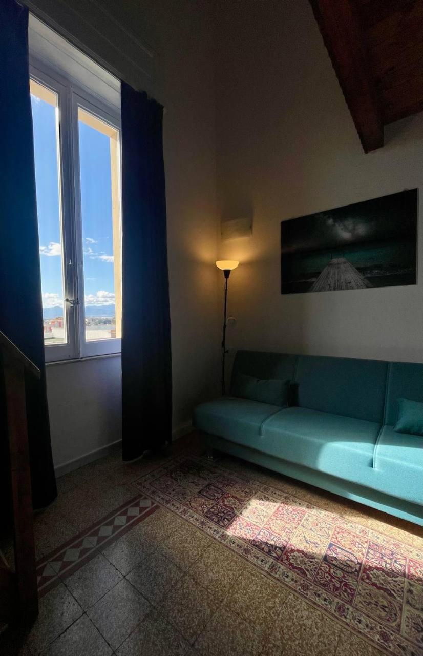 Onlyrooms V - Central & Train Station Cagliari Esterno foto
